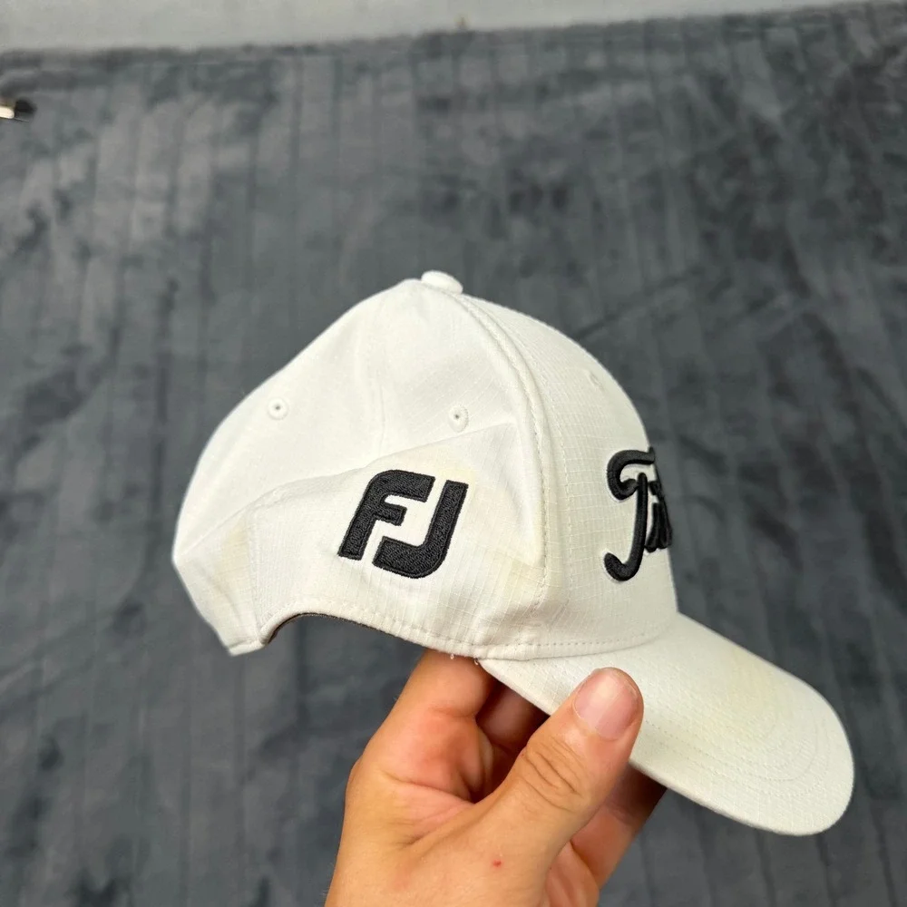 Titleist Golf Hat White Pro V1 FootJoy Ripstop Fitted Cap Mens ML